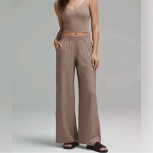 Lululemon swift mid rise wide leg in brown/taupe/ tan